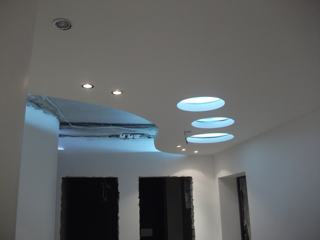 2х уровневый потолок из гипсокартона с подсветкой
